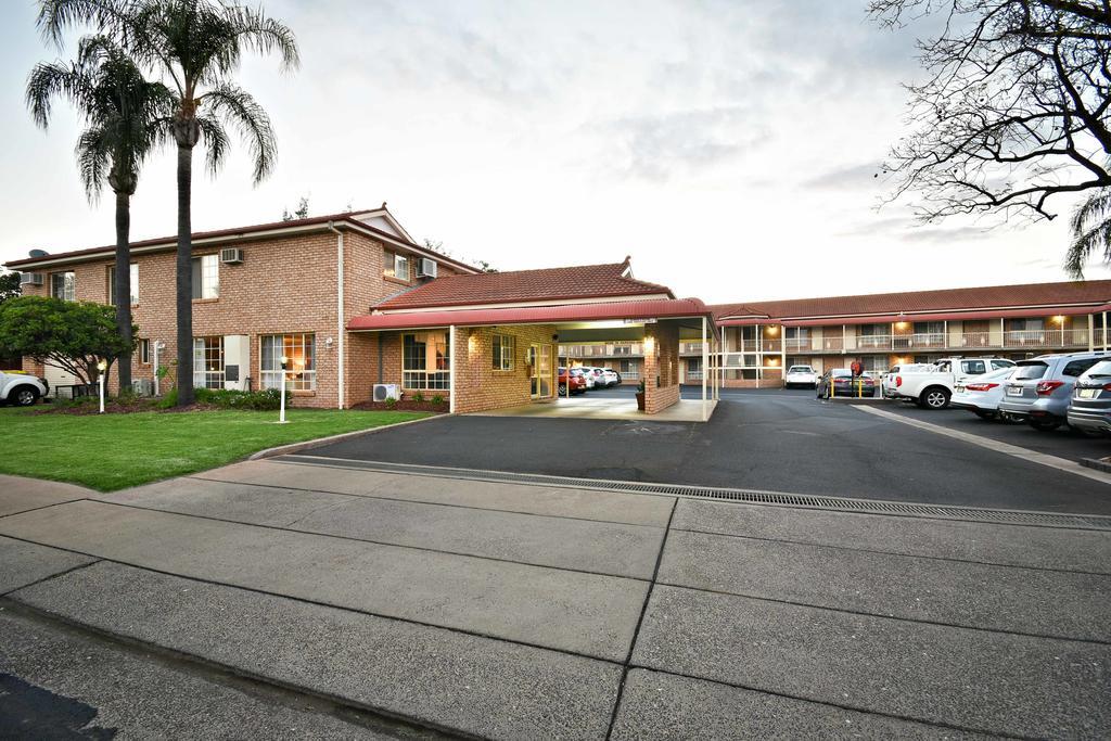דובו The Aberdeen Motel מראה חיצוני תמונה